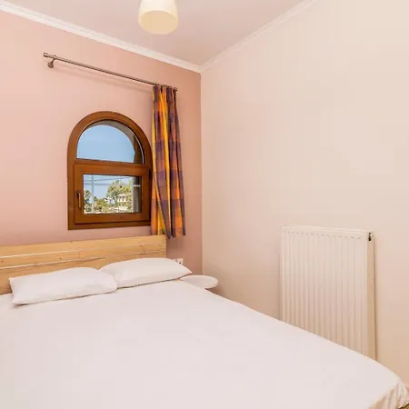 Apartament Paradosiako *